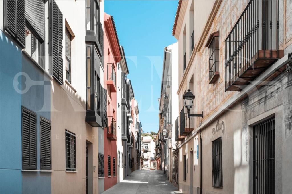 Adorable Flat With Private Parking In The Center By Rems Malaga