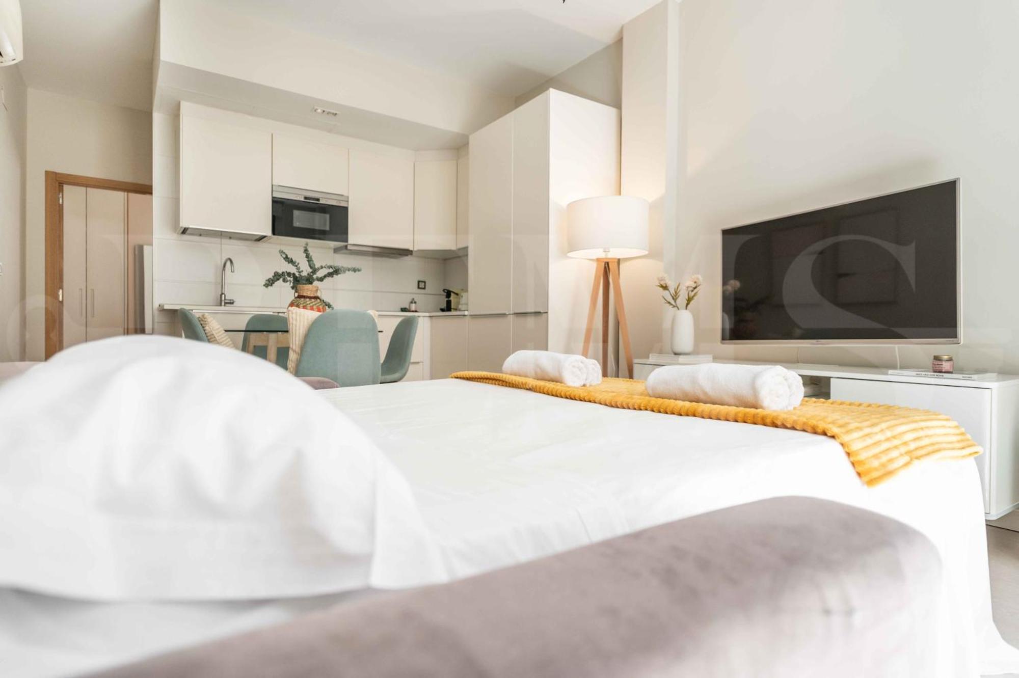 Adorable Flat With Private Parking In The Center By Rems * Malaga