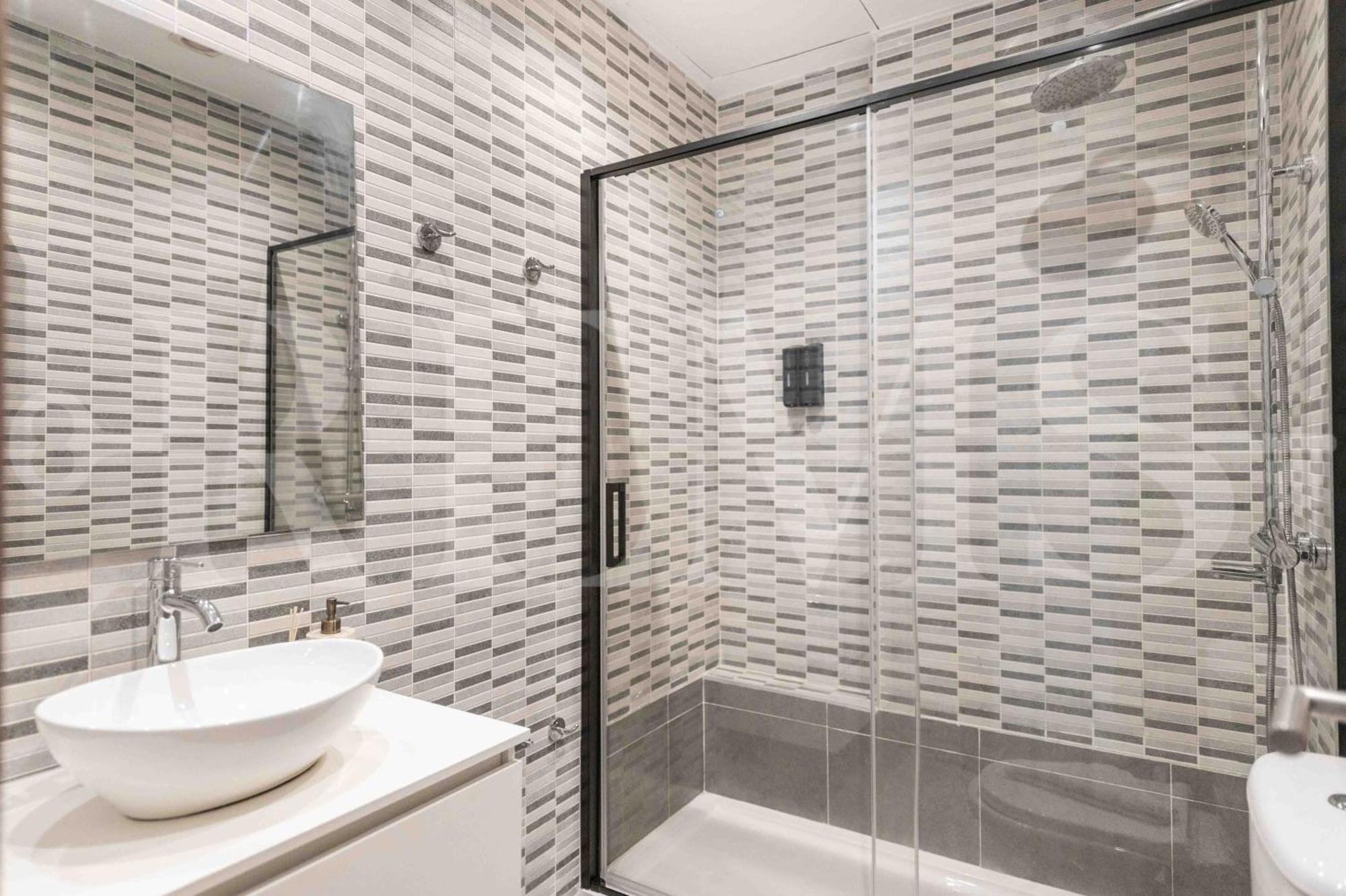 Adorable Flat With Private Parking In The Center By Rems Malaga